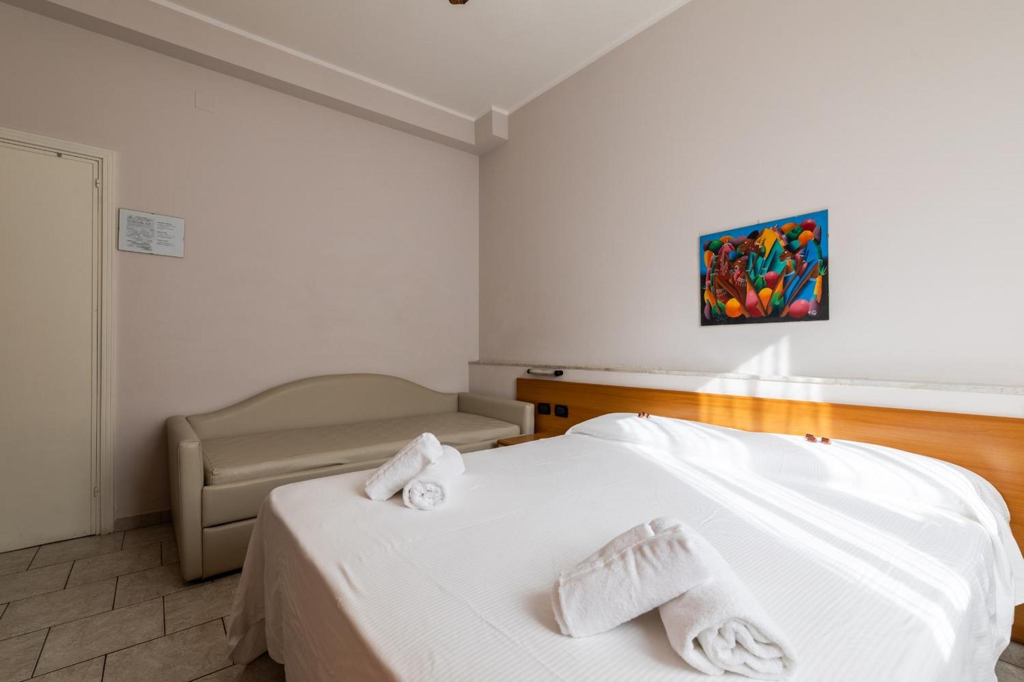 Hotel Santa Maria Finale Ligure Esterno foto