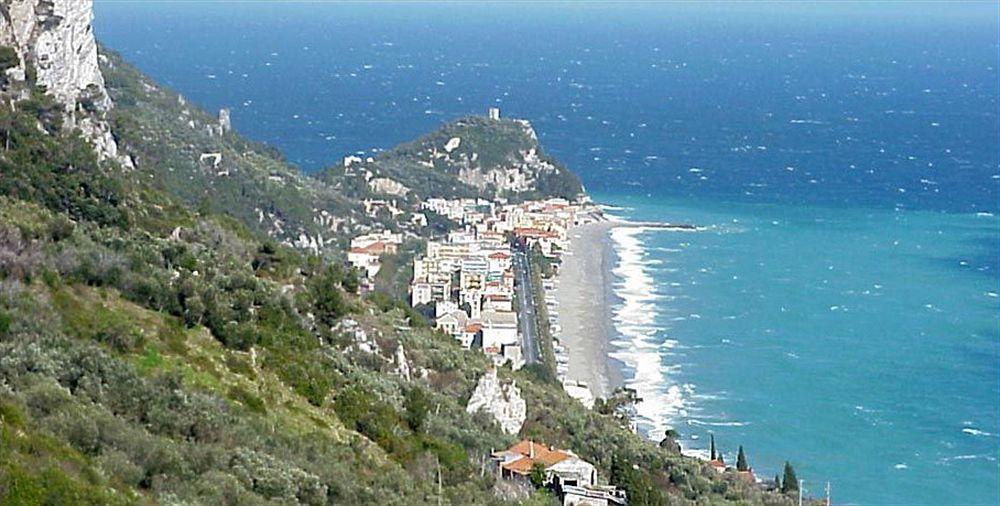 Hotel Santa Maria Finale Ligure Esterno foto